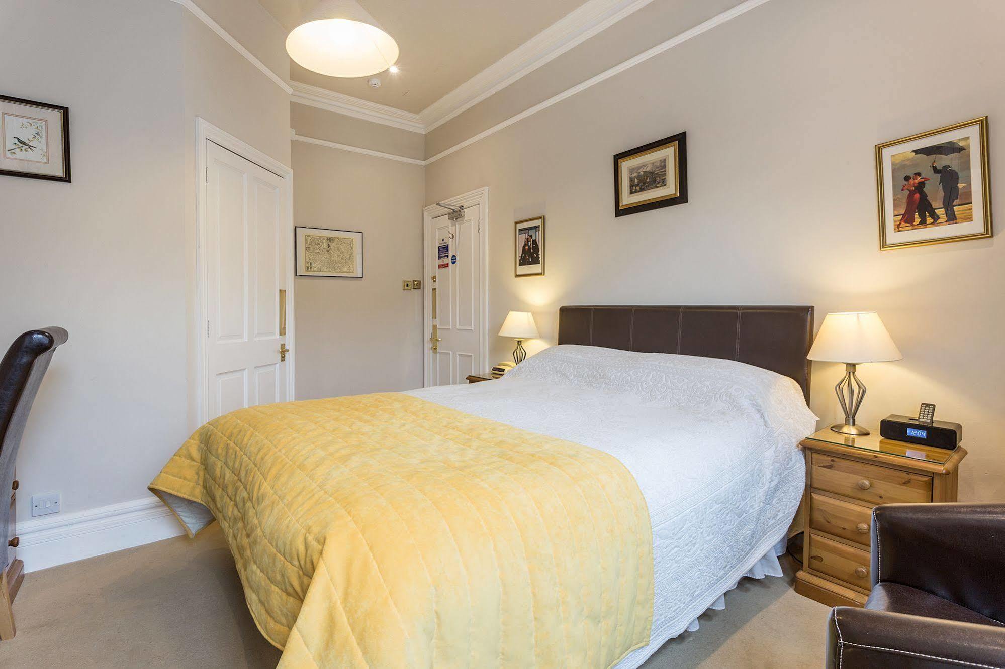 Bed and Breakfast Aquae Sulis Бат Экстерьер фото
